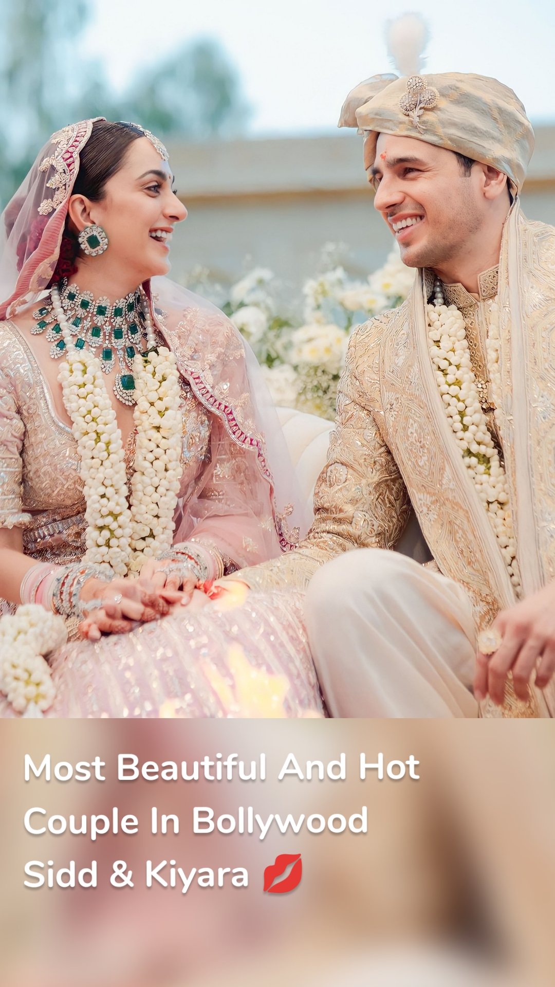 Most Beautiful And Hot
Couple In Bollywood
Sidd & Kiyara 💋